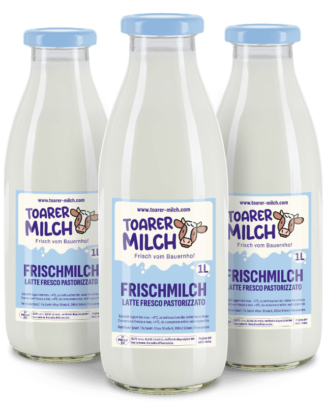 Frische Toarer Milch in der Glasflasche.